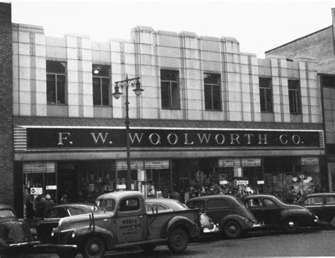 F W Woolworths Logo