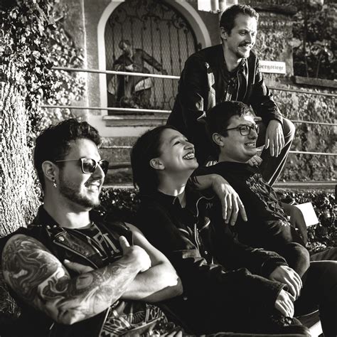 Vintage Paradise | ReverbNation