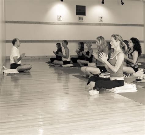 Iyengar Yoga Center Of Denver 17 Photos And 16 Reviews Yoga 770 S