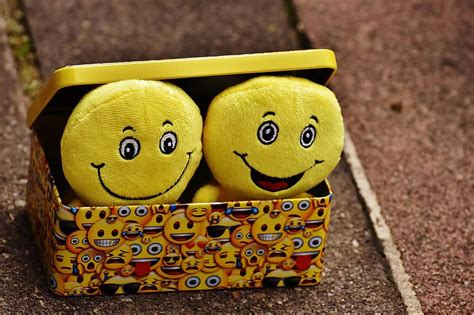 Smiley Emoticon Emoji Yellow Joy Happy Smile Face Emo