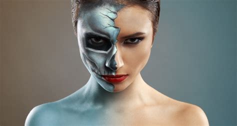 15 Spooky Skeleton Makeup Ideas You Should Wear This Halloween Approx