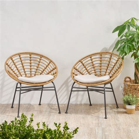 Outdoor Wicker Basket Chairs 2 AptDeco