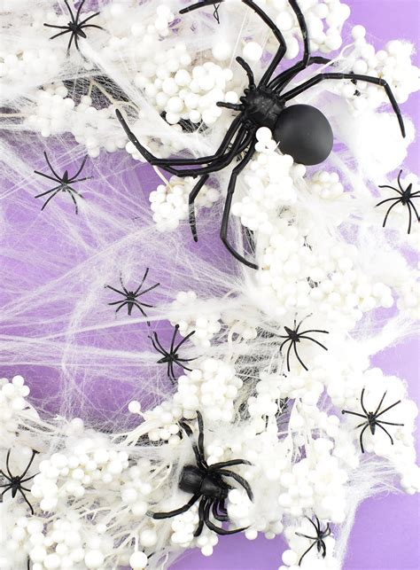 Spiderweb Wreath Halloween Spider Eggs Dreamalittlebigger 20 ⋆ Dream A
