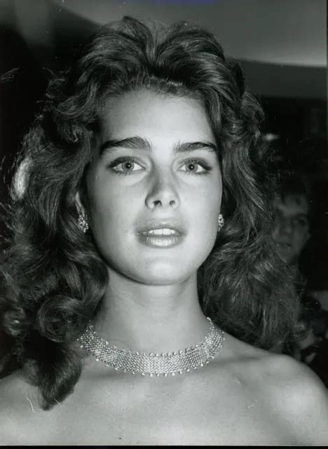 Brooke Shields Original 1983 Sweet And Sexy Glamourous Red Carpet Press