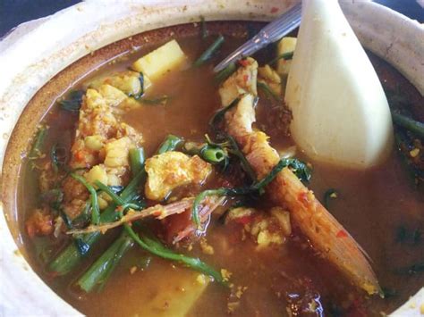 Selepas cik tom review mengenai service dan makanan di radix fried chicken (rfc) bandar kuala terengganu. Tempat makan BEST di Kuala Terengganu - Pilihan JJCM TV3 ...