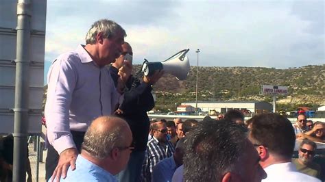 Χωρίς ταξί από τις 8 το πρωί ως τις 5 το απόγευμα για την uber. 2 - ΣΚΕΝΤΖΟΣ ΠΑΝΑΓΙΩΤΗΣ ΚΟΡΙΝΘΟΣ ΔΙΟΔΙΑ ΑΠΕΡΓΙΑ 06-11-2012 ...