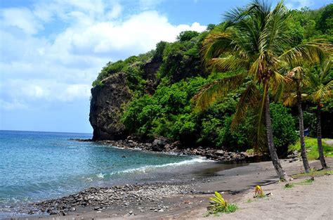 Lucia and south of dominica. Plage de Fond Boucher • Lieux à visiter - Tourisme • Belle ...