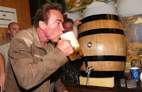 These Photos Of Famous People Drinking Beer And Enjoying Life Will Get