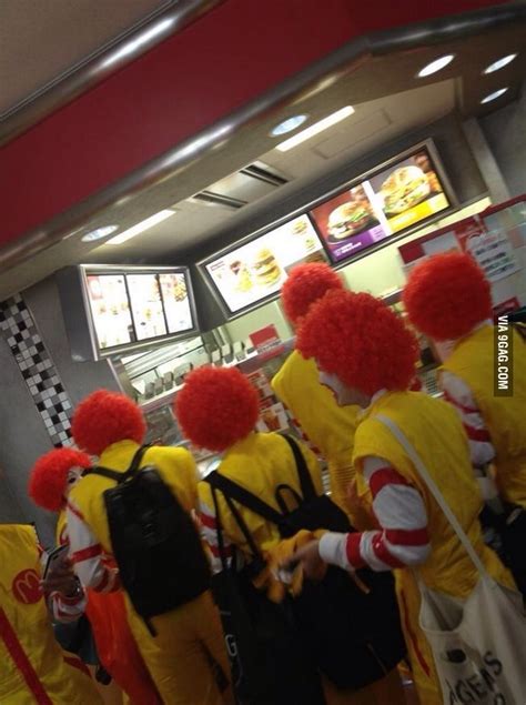 So In Japan They Have This Thing Where If You Dress Up As Ronald Mcdonald You Get Free Food 9gag