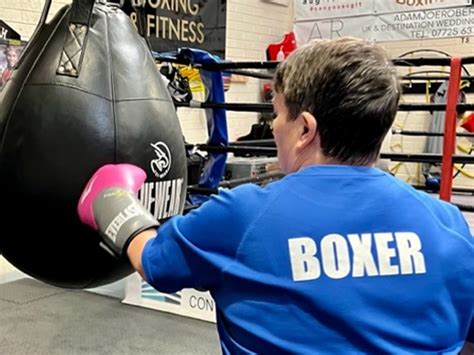 Parkinsons Uk Funds New Training Programme For Boxing Coaches Physical Activity Facilities