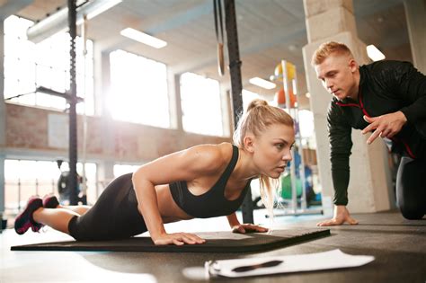 8 Factors To Consider When Hiring Personal Trainers
