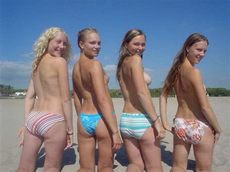 Nice Topless Beach Groups Pics Xhamster