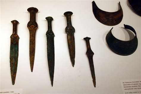 Types Of Ancient Weapons