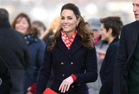 Kate Middleton Indossa Un Vestito Stupendo Prezzo Esorbitante