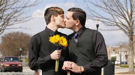 Court Puts Nebraska Same Sex Marriages On Hold Cnn