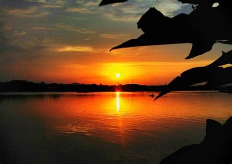 Namun yang paling banyak digunakan biasanya adalah nasi kuning. Gambar Lukisan Senja Di Sore Hari - Contoh Gambar Lukisan