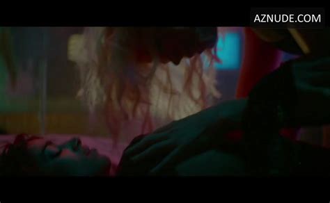 Charlize Theron Lesbian Breasts Scene In Atomic Blonde Aznude My Xxx