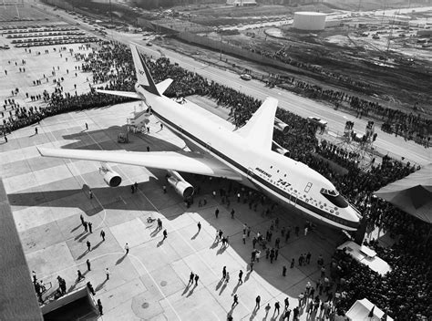 Watch The First Boeing 747 Take Flight 47 Years Ago Atlas Obscura