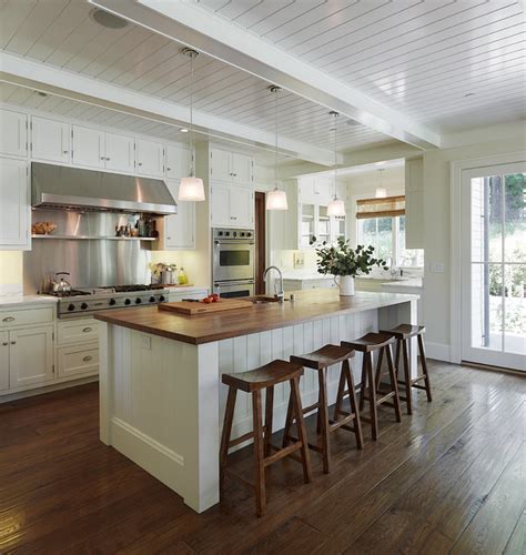 Learn how to add variety to this neutral color scheme with better homes and gardens! 18 Gorgeous White Kitchen Design Ideas in Traditional ...