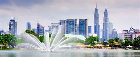Malaysia offers a huge number of attractions: 4 Day Exotic Malaysia Tour | Malaysia Tour Package