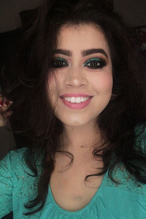 Teal Half Moon Smokey Eye Makeup Tutorial With Step By Step Pictures