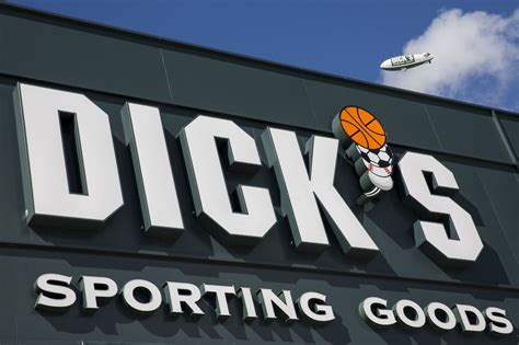 Dick S Sporting Goods Will No Longer Sell AR 15 Gun Other Assault