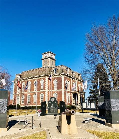 Historic Effingham County Courthouse In Effingham Illinois Paul