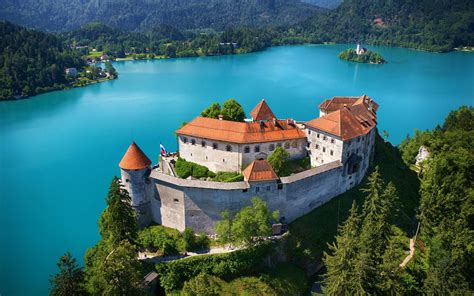 Oldest Castle In Slovenia On Lake Bled Hd Wallpaper Background Image