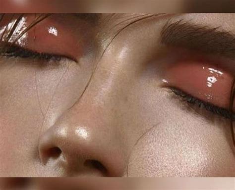 How To Get Your Gloss Eyeshadow On Herzindagi