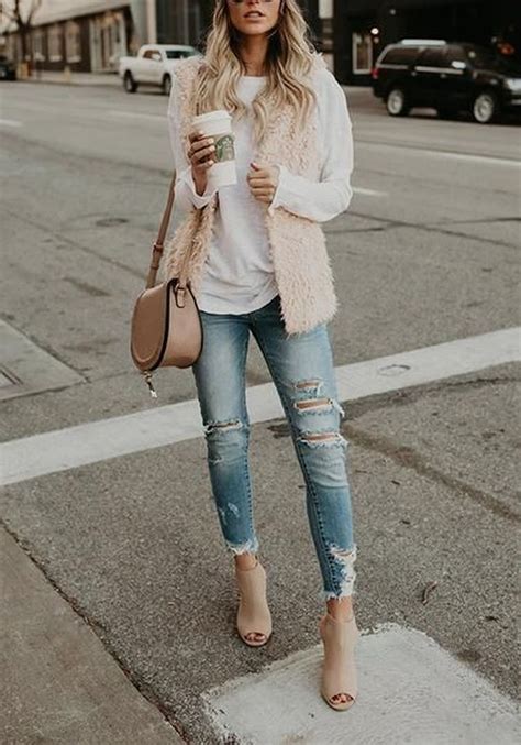 37 Adorable Winter Outfits Ideas With Jeans