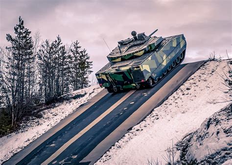 cv90 infantry fighting vehicle innovating by warfighters for warfighters defencetalk