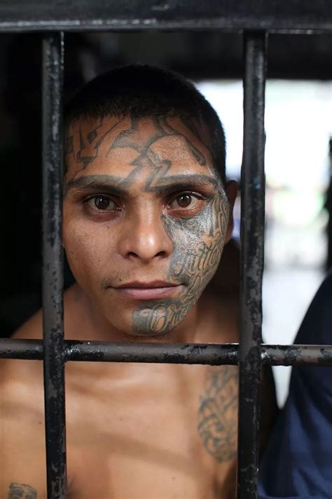 Ms 13 Gang Members In El Salvador Prison By Adam Hinton One Use Mirror Online