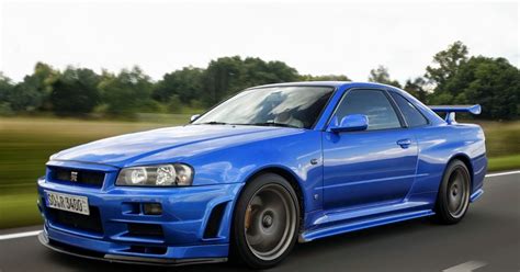 Fast cars here !: The R34 GT-R Skyline