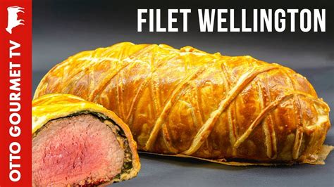 Leberpastete auf das filet streichen, die pilzfarce darauf verteilen. Filet Wellington Rezept - Rinderfilet mit Champignons im ...