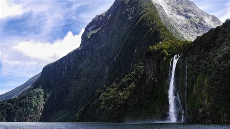 Milford Sound Day Tour From Te Anau Greatsights New Zealand
