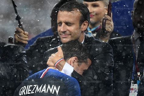 Sport Mondial 2018 Retour Dans Les Coulisses Avec Macron Et Les Joueurs