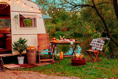 Fall Camping And Road Trips Autumn Expats International Autosource