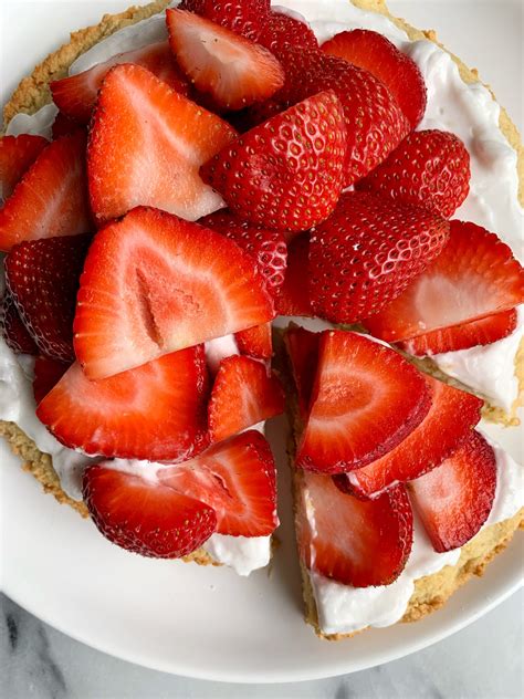 Healthy Strawberry Shortcake Paleo Gluten Free Rachlmansfield