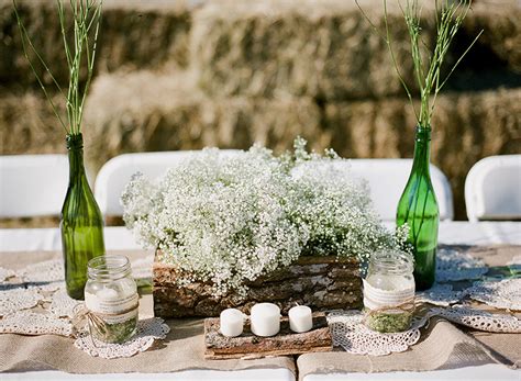 Looking to find a way to keep your costs down while still getting that great rustic wedding look? Budget Rustic Wedding - Rustic Wedding Chic