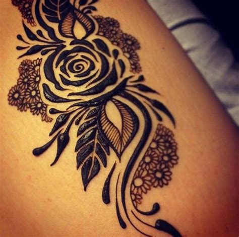 You need to put just the right amount of pressure to make it stain the skin in a perfect way, making the lines seem perfect. Henna Tattoo Designs | Tattoos Beautiful