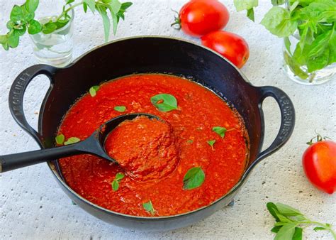 Authentic Italian Marinara Sauce Recipe The Classic Italian Tomato