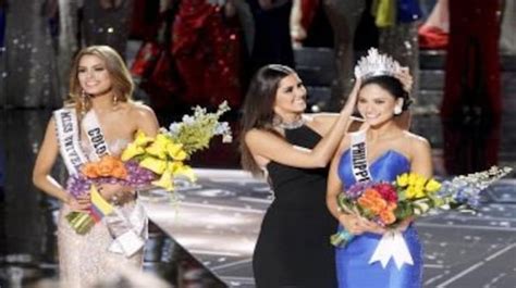 Wrong Contestant Crowned At Miss Universe 2015