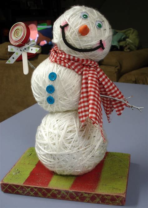 That are 10 amazing diy christmas decorations ideas which help you make your kids happy. 18 Fun and Creative DIY Christmas Ideas For Your Home ...