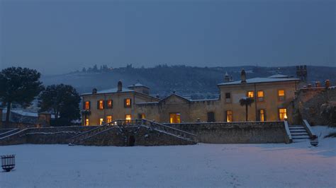 Night Falls On The Snow Covered Villa Italian Architecture Villa