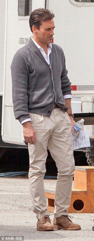 Mad Mens Jon Hamm Seen On Set For The First Time Since Rehab Stint Jon Hamm Sexy Mad Men Don