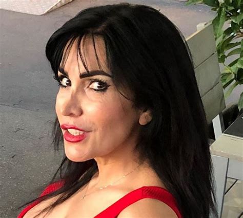 Non poteva dirlo perché doveva difendere fariba ha spalleggiato la gemma, mentre rocca e ciufoli hanno commentato l'atteggiamento delle. Chi è Fariba Tehrani