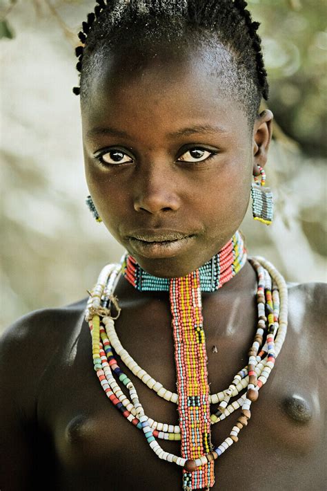 Girl From The Benna Tribe Omo Valley License Image Image Professionals