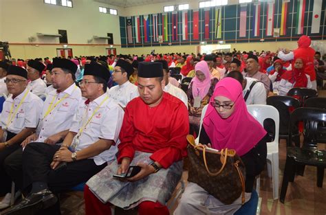 He is the member of the parliament of malaysia for the seat of padang terap, kedah, having been elected in the 2013 general election. Kunjungan Y.B. Dato' Seri Mahdzir Bin Khalid, Menteri ...