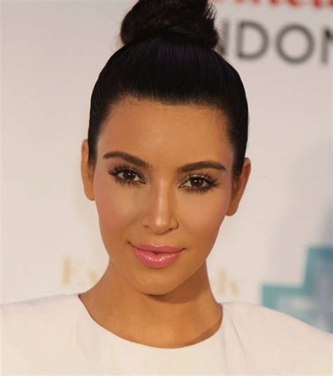 Kim Kardashian Sa Mère Lui Aurait Donné Lidée De La Sex Tape