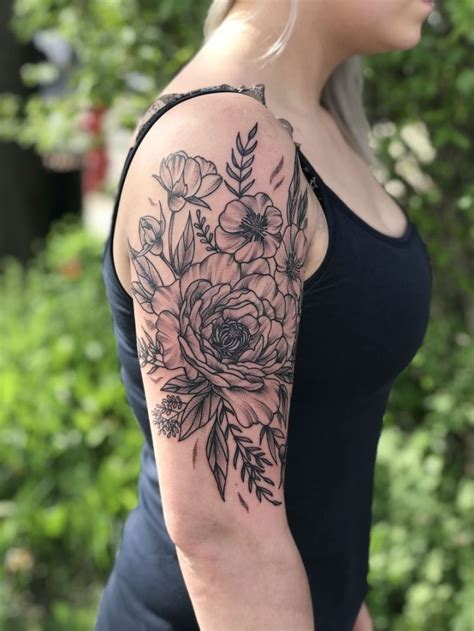 Botanical Tattoo Artist Captures Diverse Beauty Of Blooms On Skin